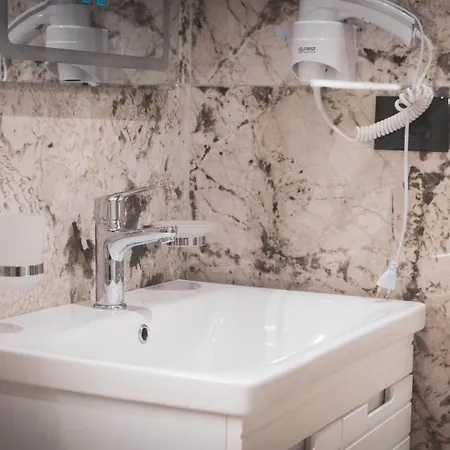 Ruko Boutique Deluxe Hotel Golem (Tirana)
